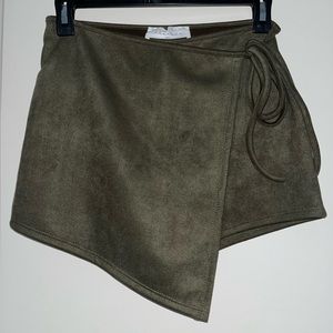 American Threads green envelope skirt